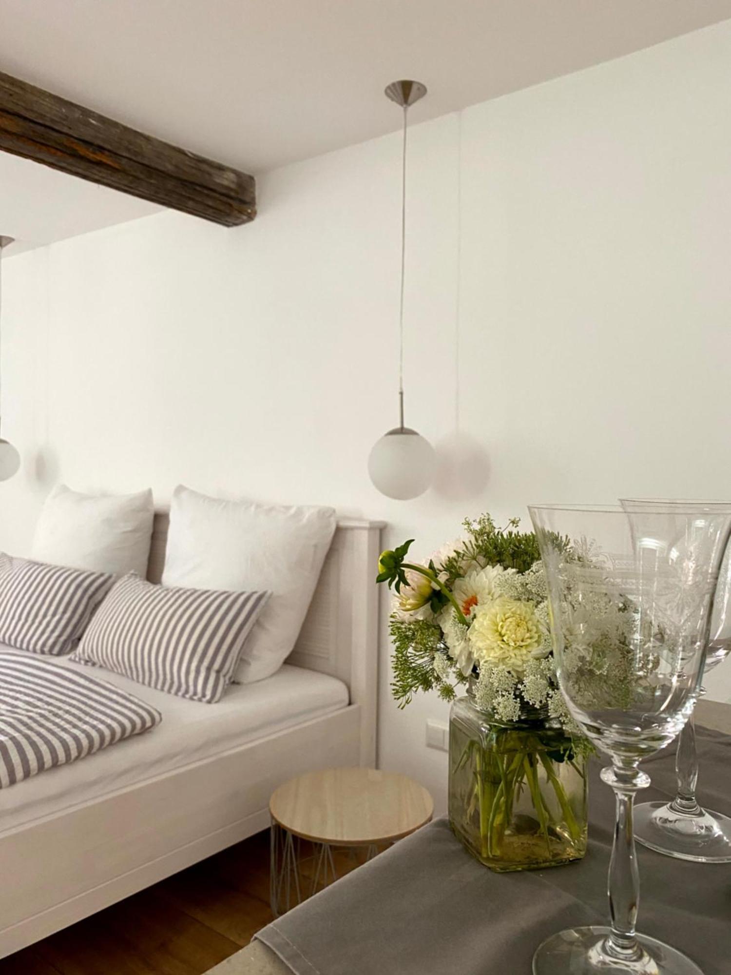 Sonnenhof 1737 - Ferienzimmer & Apartments Barbelroth Exteriör bild